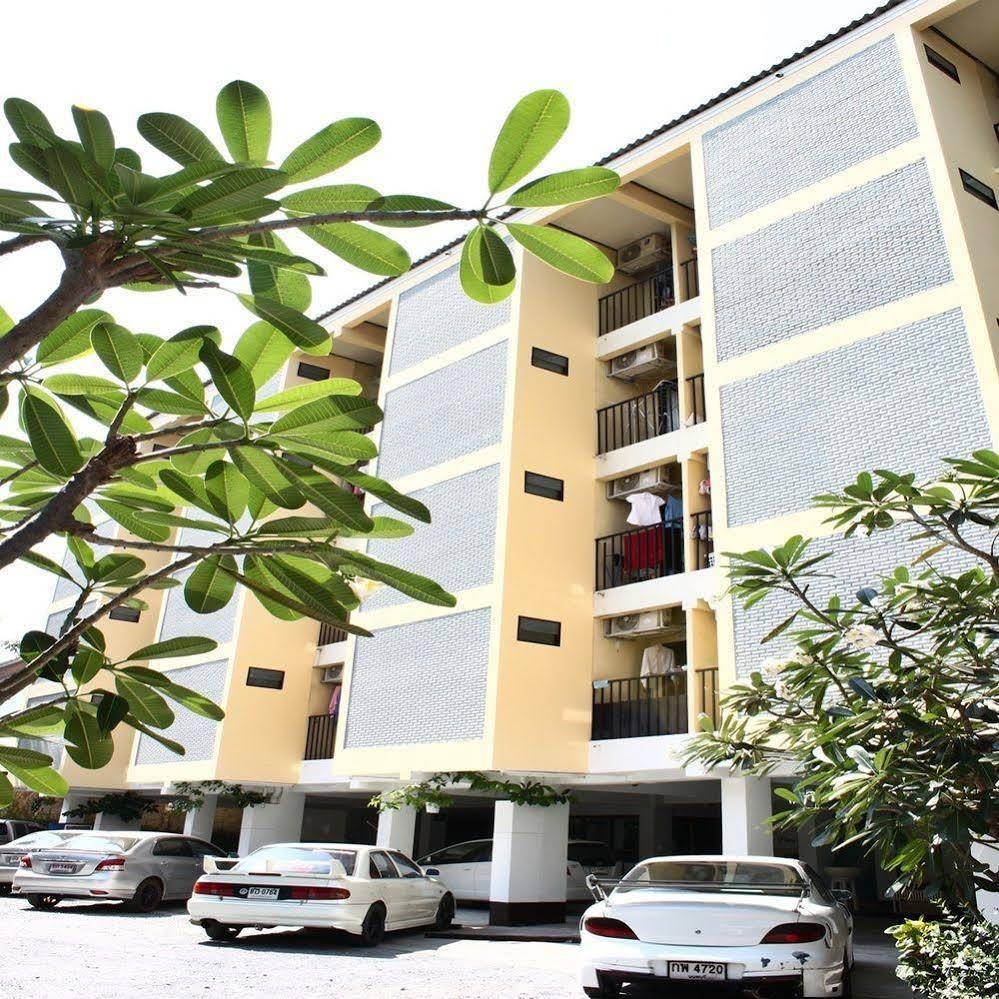 The European Place Bangkok Kültér fotó